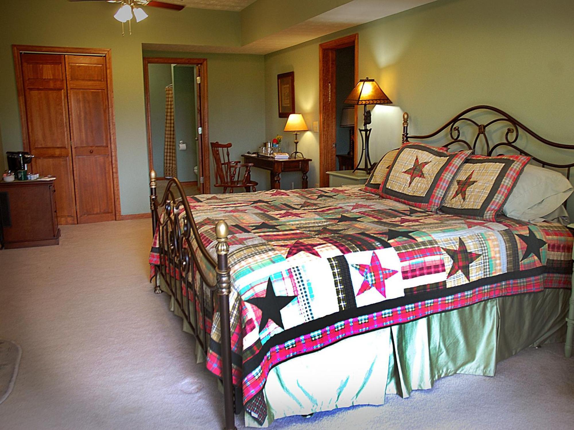 Long Mountain Lodge Bed & Breakfast Dahlonega Cameră foto
